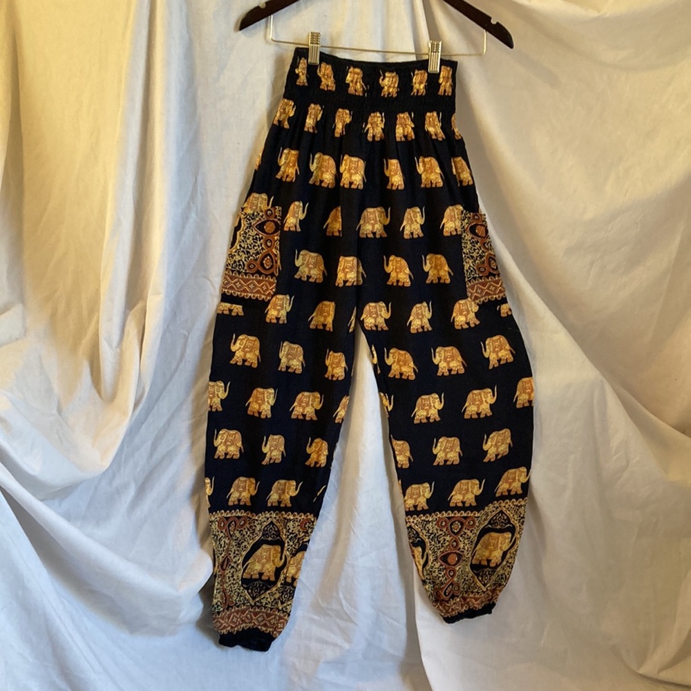 Harem pants with elephant pattern